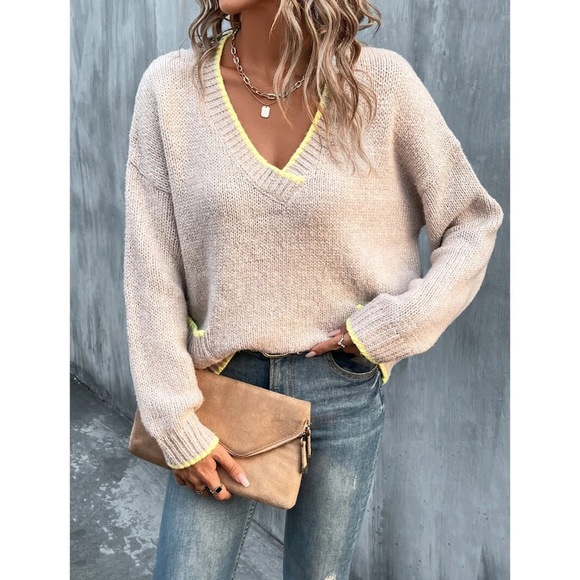 V-Neck Beige Pullover Knit Sweater Yellow Contrast Trim - Picture 3 of 12